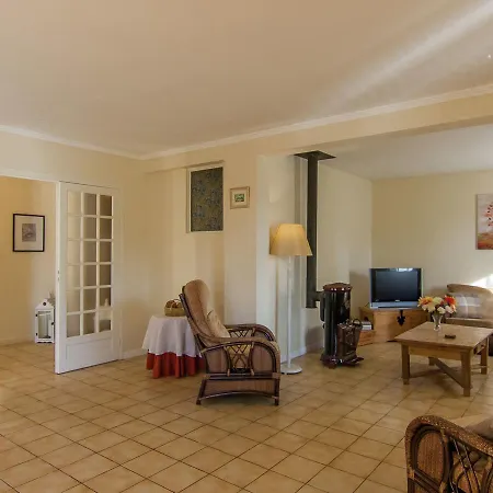 فيلة Spacious With Heated Pool Several Terraces And A Lot Of Privacy *