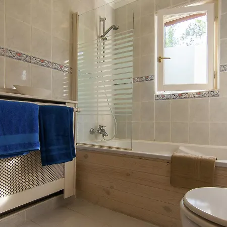 فيلة Spacious With Heated Pool Several Terraces And A Lot Of Privacy *